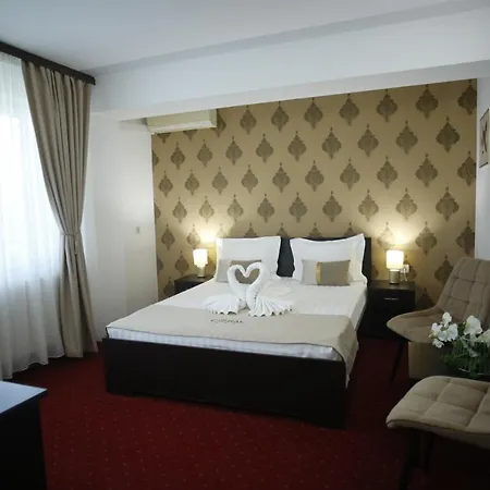 Casa Coral Autoservire Năvodari